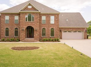 24 Summit Trl, Florence, AL 35634