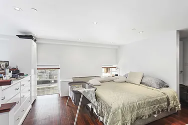 Rented by Charney Real Estate LLC