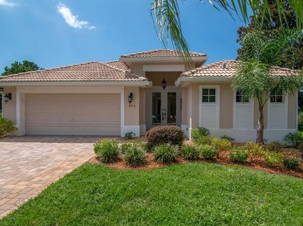 8910 Jericho Road, Weeki Wachee, FL 34613