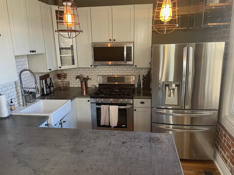 250 N Cherokee St — Photo 12