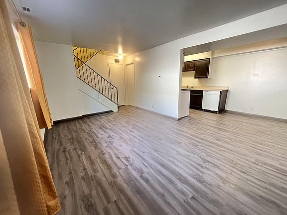 3rd image of 607 E Coatsville Ave #C