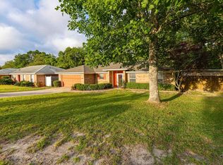 11108 Pine Hill Dr, Pensacola, FL 32506