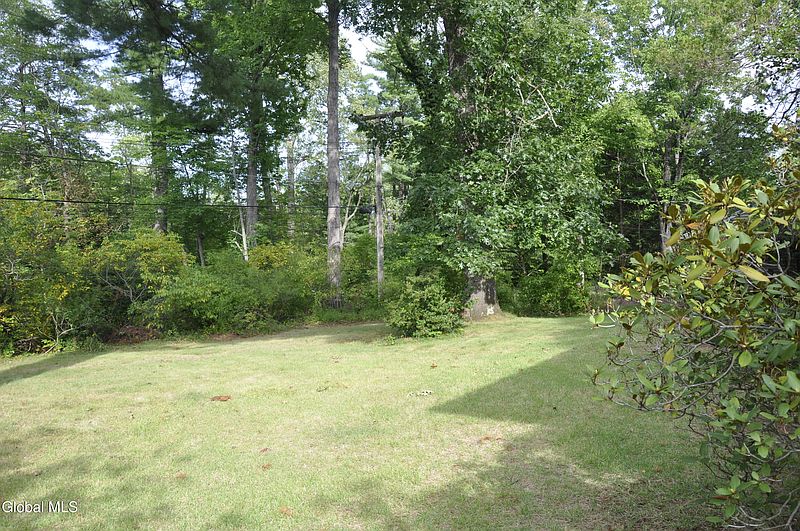3rd image of 39 Wellington Road