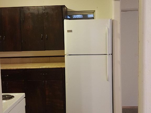 3rd image of 1220 Avenue L