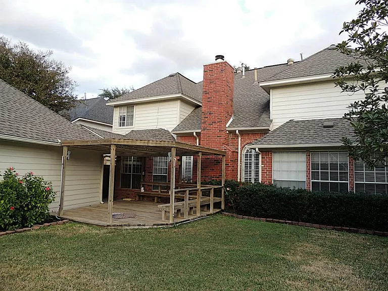 1307 Westwick Forest Ln — Photo 19