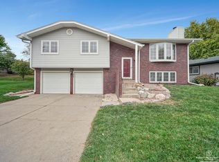 3120 Onyx Ct, Lincoln, NE 68516
