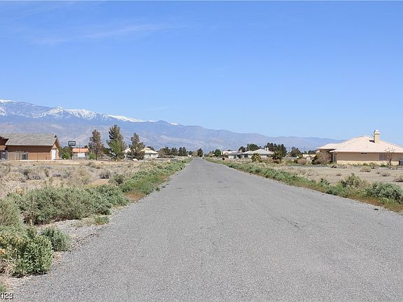 3rd image of 2391 Wisteria Way