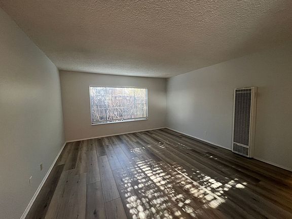 4th image of 2914 Fairmount Ave APT 1