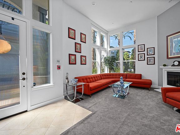 3rd image of 5800 Seawalk Dr APT 2