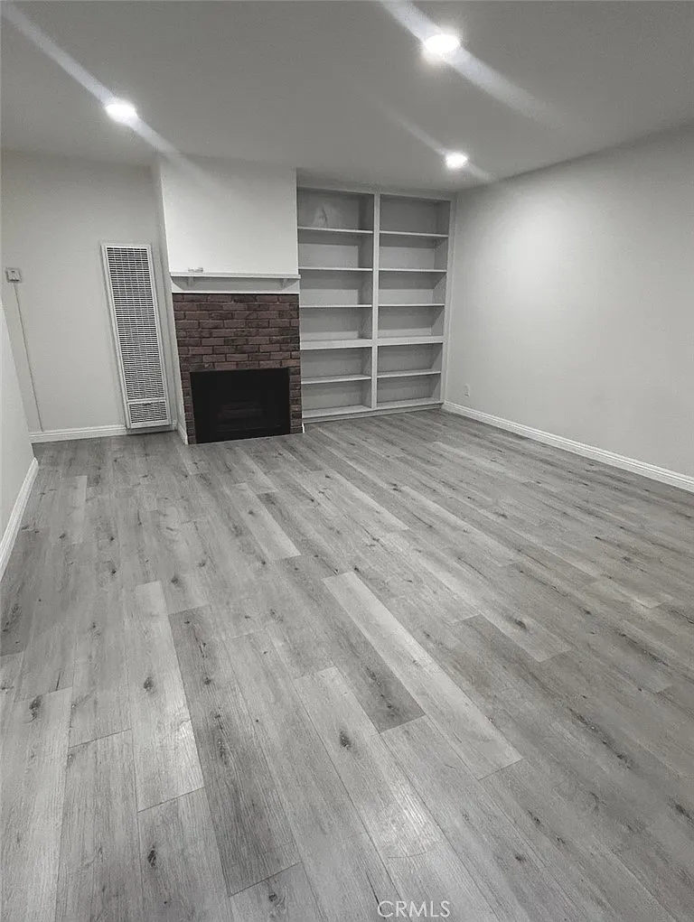 1 bed, 850 sqft, $2,000 — Photo 3