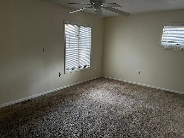34 Beaconhill Rd — Photo 22