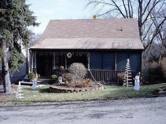 2nd image of 341 Whittier Dr
