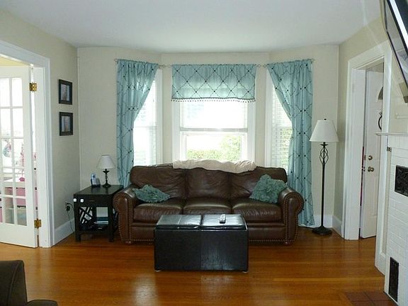 3rd image of 23 Margin St