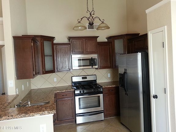 3rd image of 4617 Lolo Caldera Way