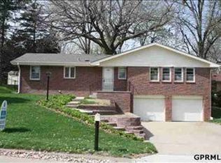 2210 S 110th St, Omaha, NE 68144