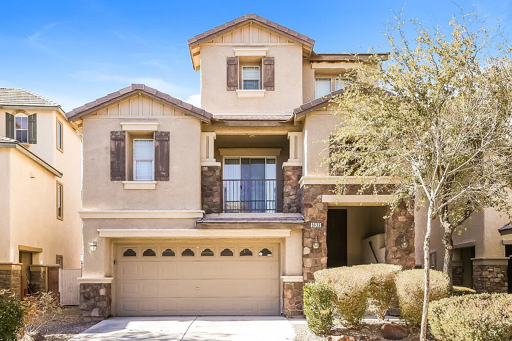 4 bed, 3.0 bath, 2039 sqft, $2,465 — Photo 1