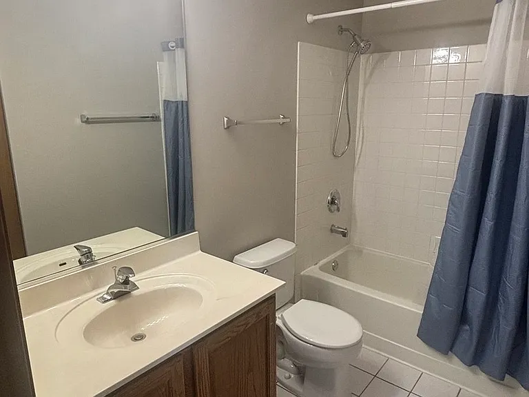 2845 Falling Waters Dr — Photo 10