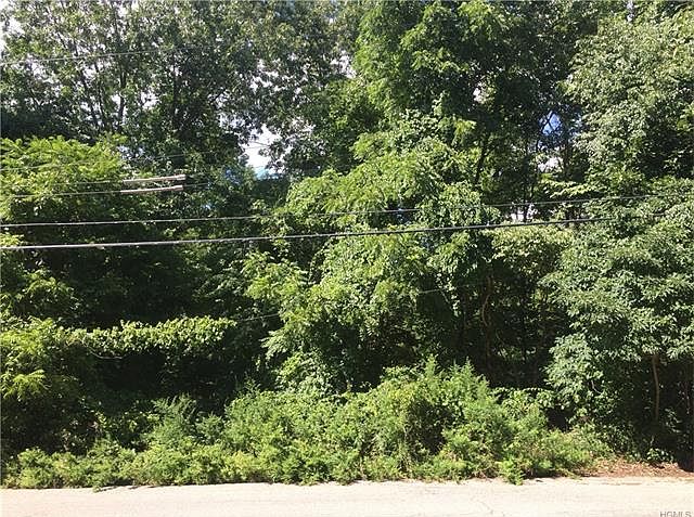 1st image of 17 Fowler Ave