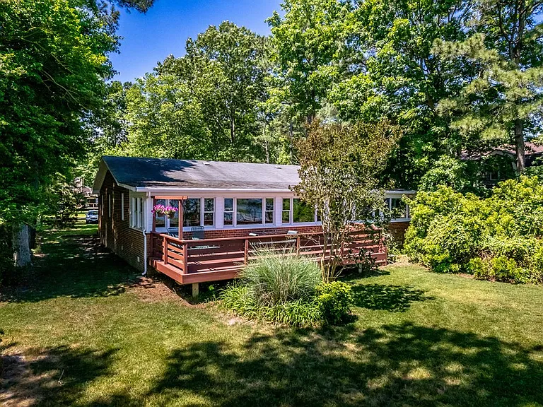 496 Bay Quarter Dr — Photo 20