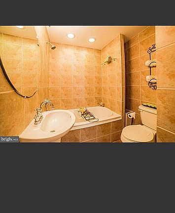5th image of 17311 Sandy Knoll Dr