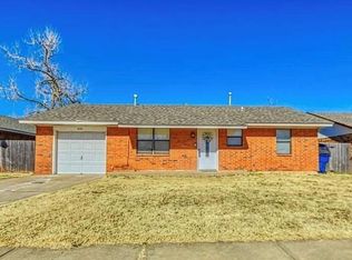 631 W Forster Dr, Mustang, OK 73064