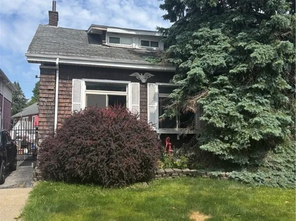 704 Abbott Rd, Buffalo, NY 14220