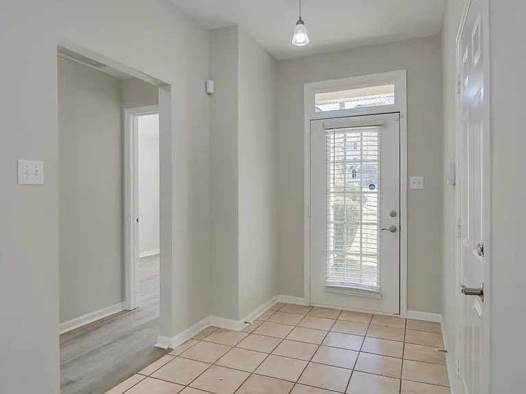 2525 Commons Trce — Photo 21