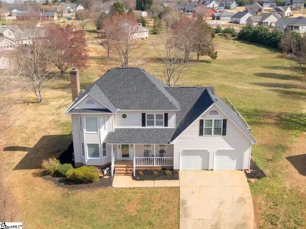 25 Midland Ct, Taylors, SC 29687