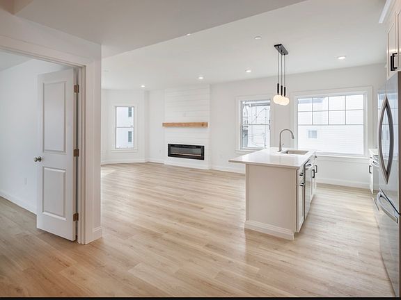 5th image of 5 Oakhurst St