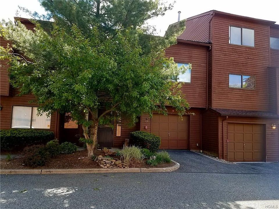 1st image of 44 Tulip Ct
