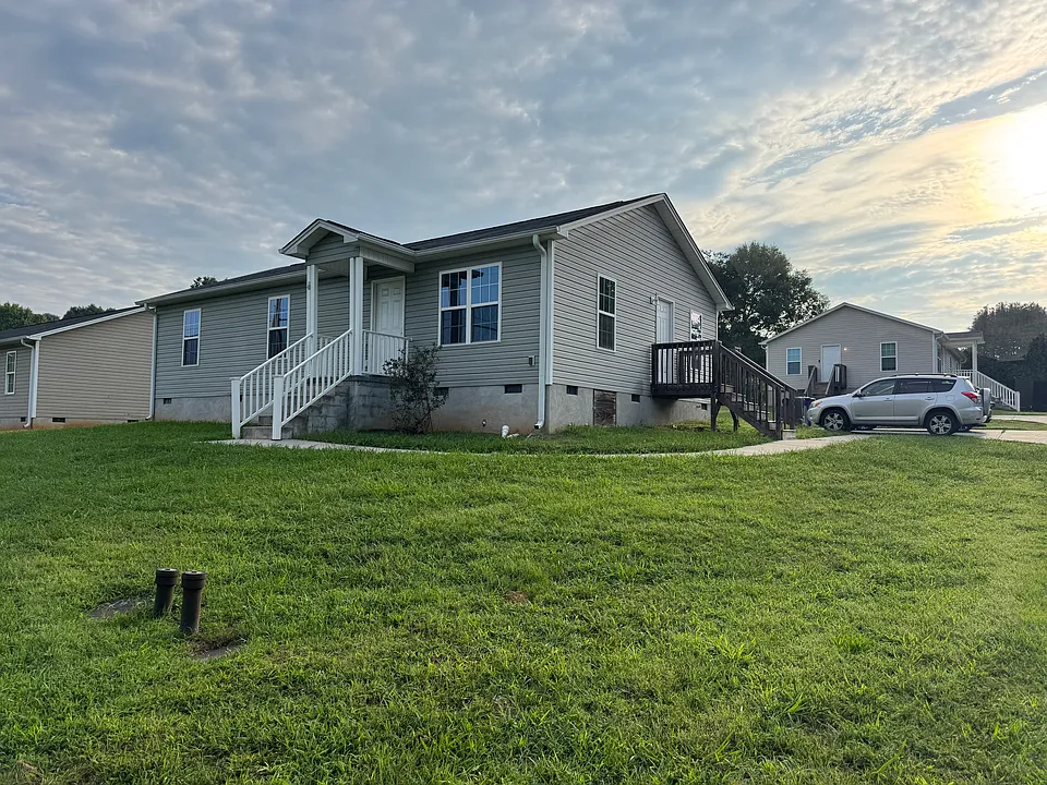 321 Citadel Dr