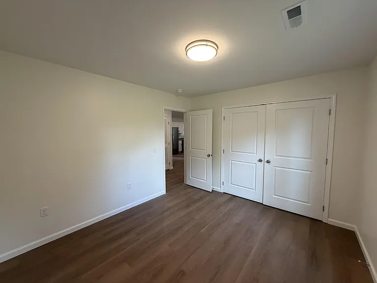 204 Peter Ave — Photo 14