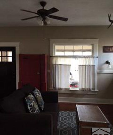 4th image of 600 N 10th St