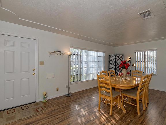 2nd image of 5557 E Ramona Ave