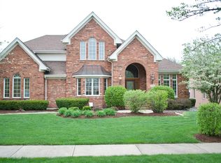 1600 Darien Club Dr, Darien, IL