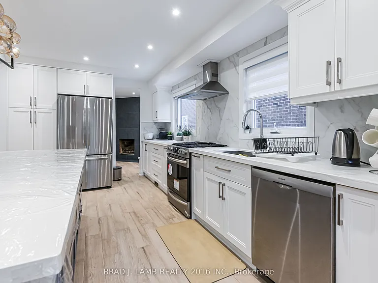 54 Campbell Ave #2 — Photo 13