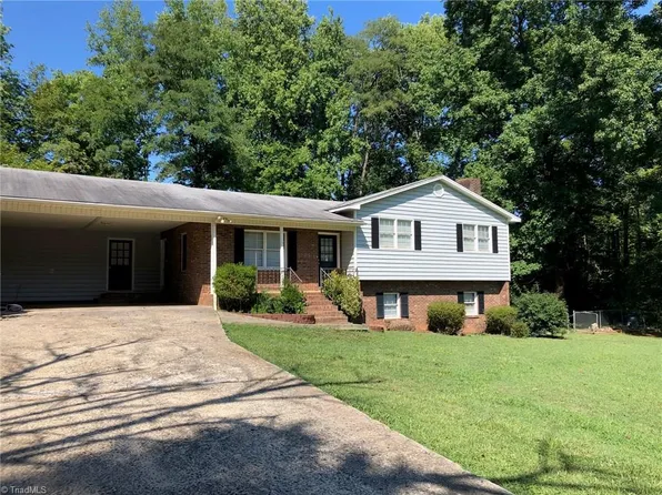 4904 Colonial Cir, Trinity, NC 27370