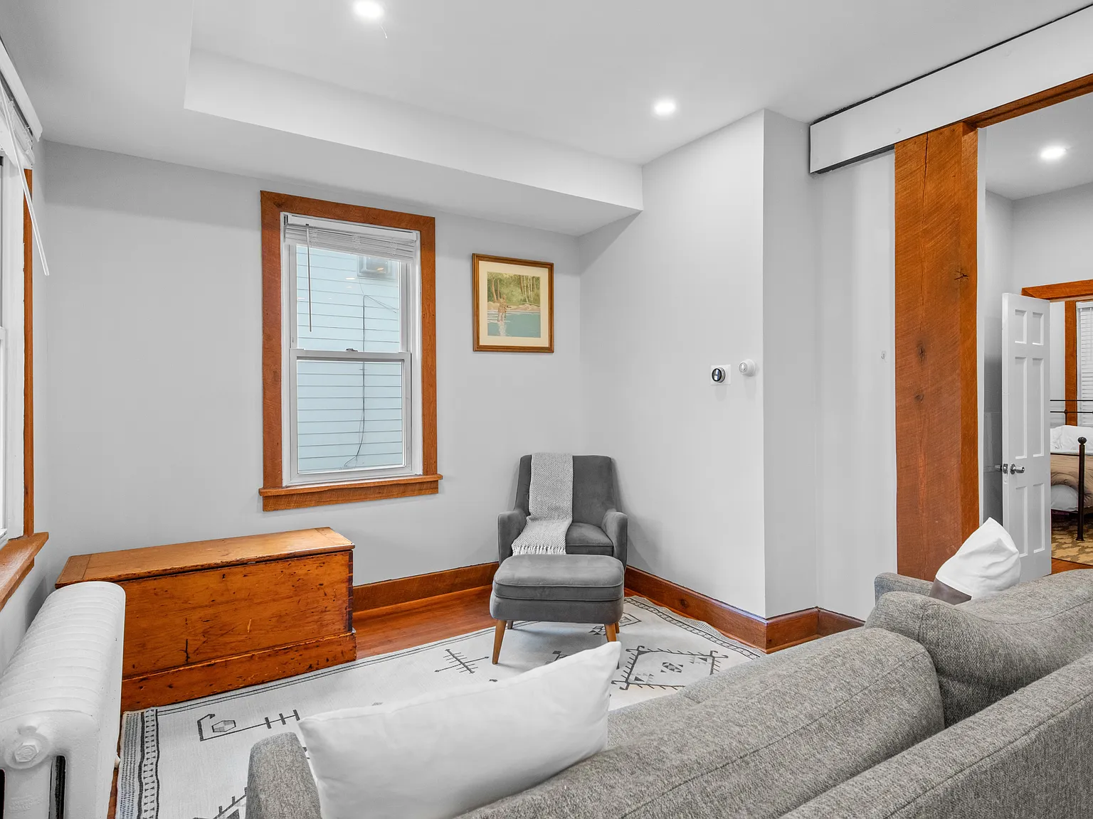 3 bed, 2205 sqft, $4,000 — Photo 3