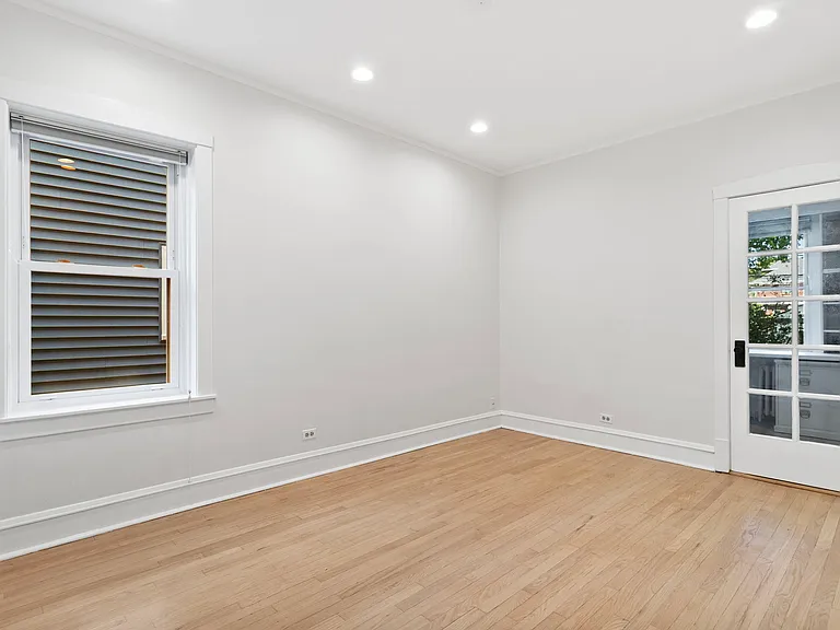 1031 Wesley Ave #1 — Photo 8