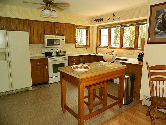 2nd image of 7100 Goldenrod Ct