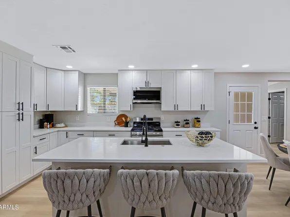 452 E 10TH Place, Mesa, AZ 85203