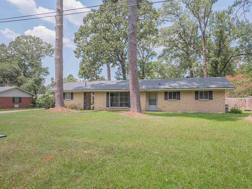 1st image of 907 Norris Ln