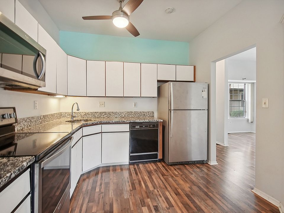 Kitchen new countertops and flooring sink appliances ceiling fan with remote, control, and light!!