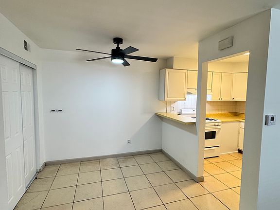 4th image of 100 Outer Park Dr #100A