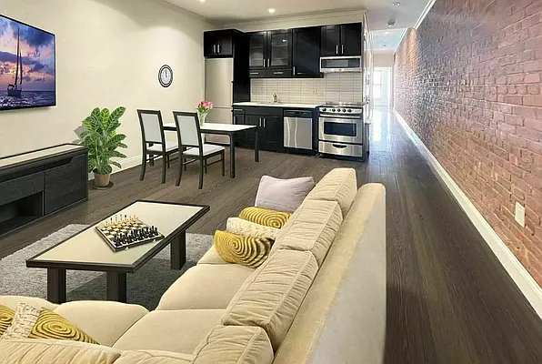 Rented by Silver Line Realty Group NY LLC | media 1