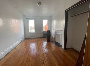 202 Kent St APT 4L, Brooklyn, NY 11222
