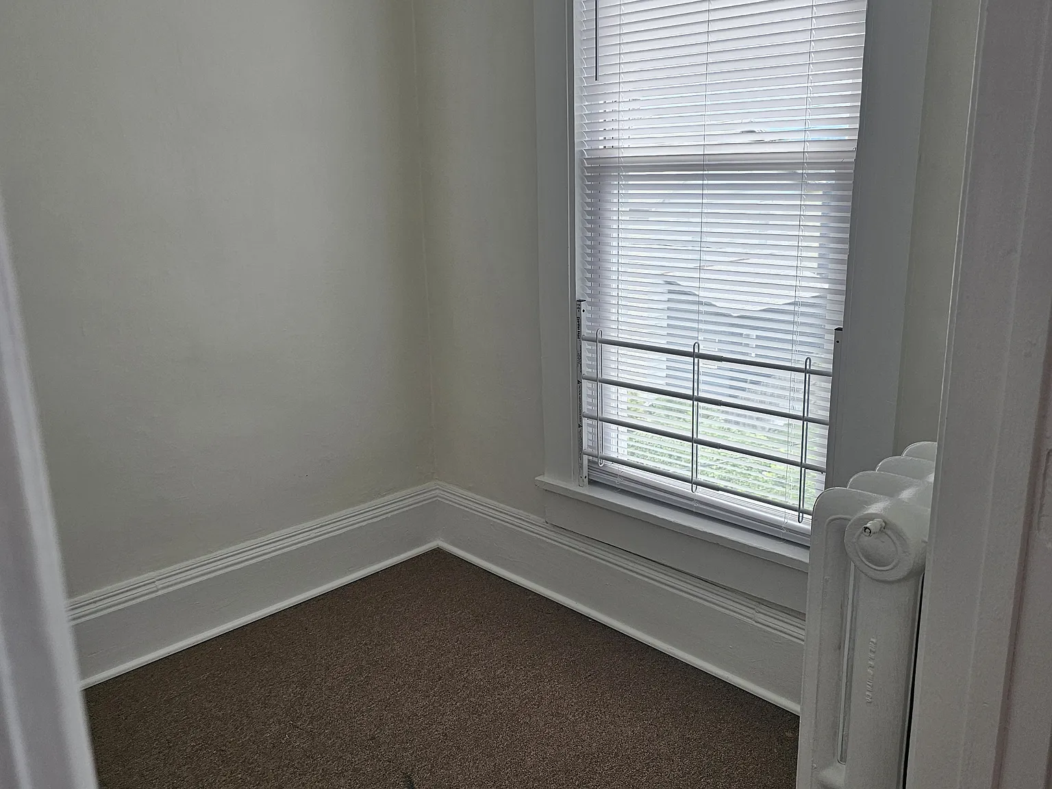 2 bed, 1300 sqft, $2,500 — Photo 2