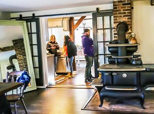 33 Exeter Rd, Hampton, NH 03842