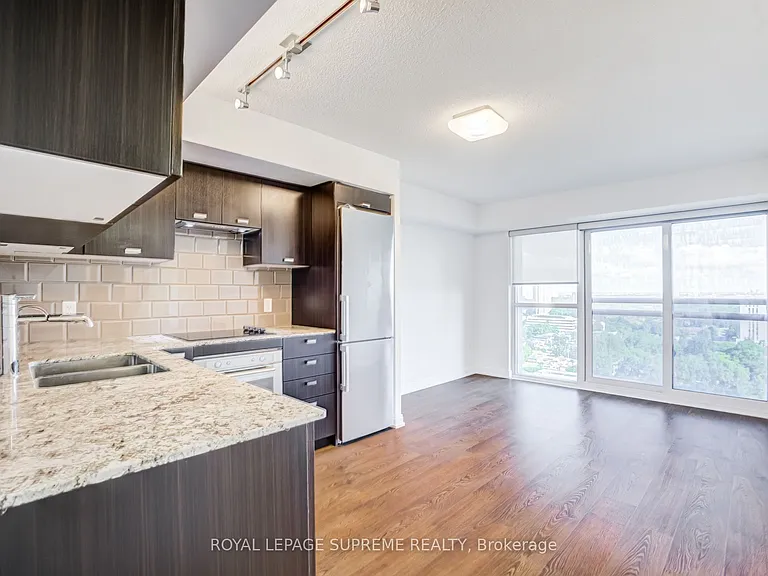 275 Village Green Sq #1920 — Photo 13