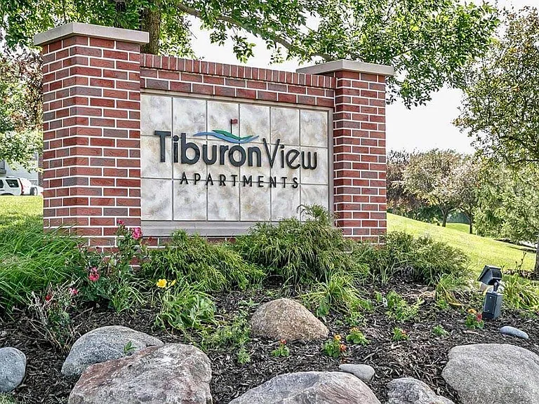Tiburon View Apartments — Photo 25